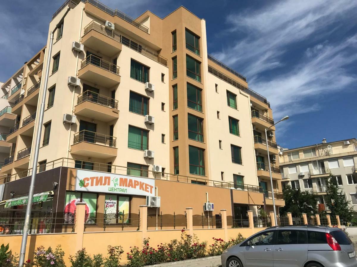 Golden Sun Apartment เปาโมเรีย ภายนอก รูปภาพ