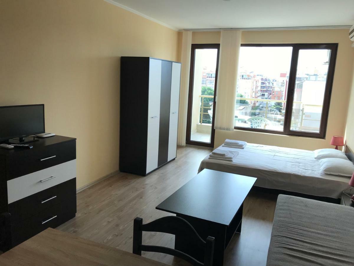 Golden Sun Apartment เปาโมเรีย ภายนอก รูปภาพ